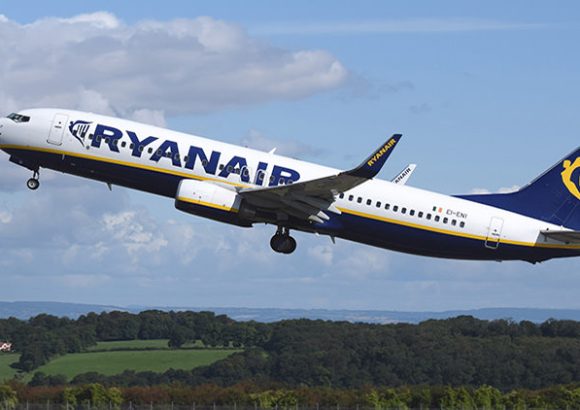 Ryanair arriva a Napoli, 17 voli low cost dall’aeroporto di Capodichino